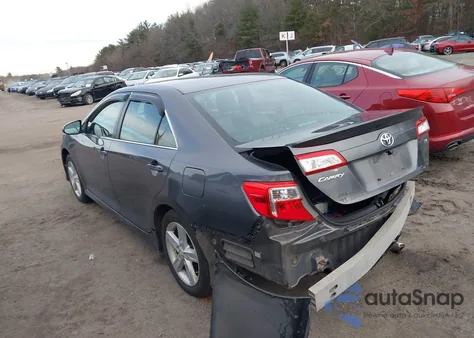2014 Toyota Camry Se z USA, uszkodzony, nr VIN 4T1BF1FK8EU335542